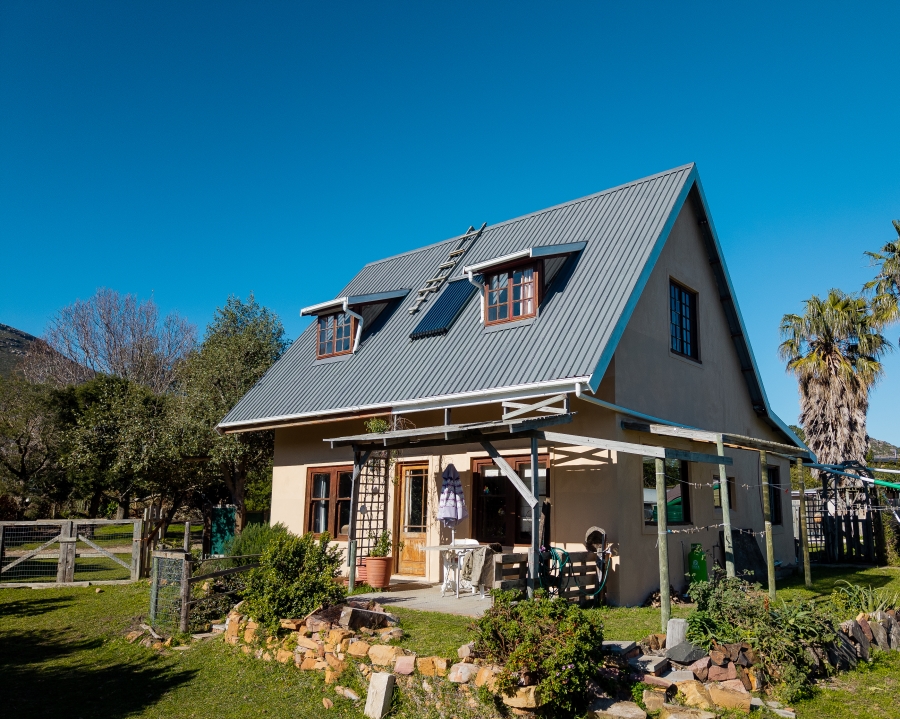 4 Bedroom Property for Sale in Meadowsteads Western Cape